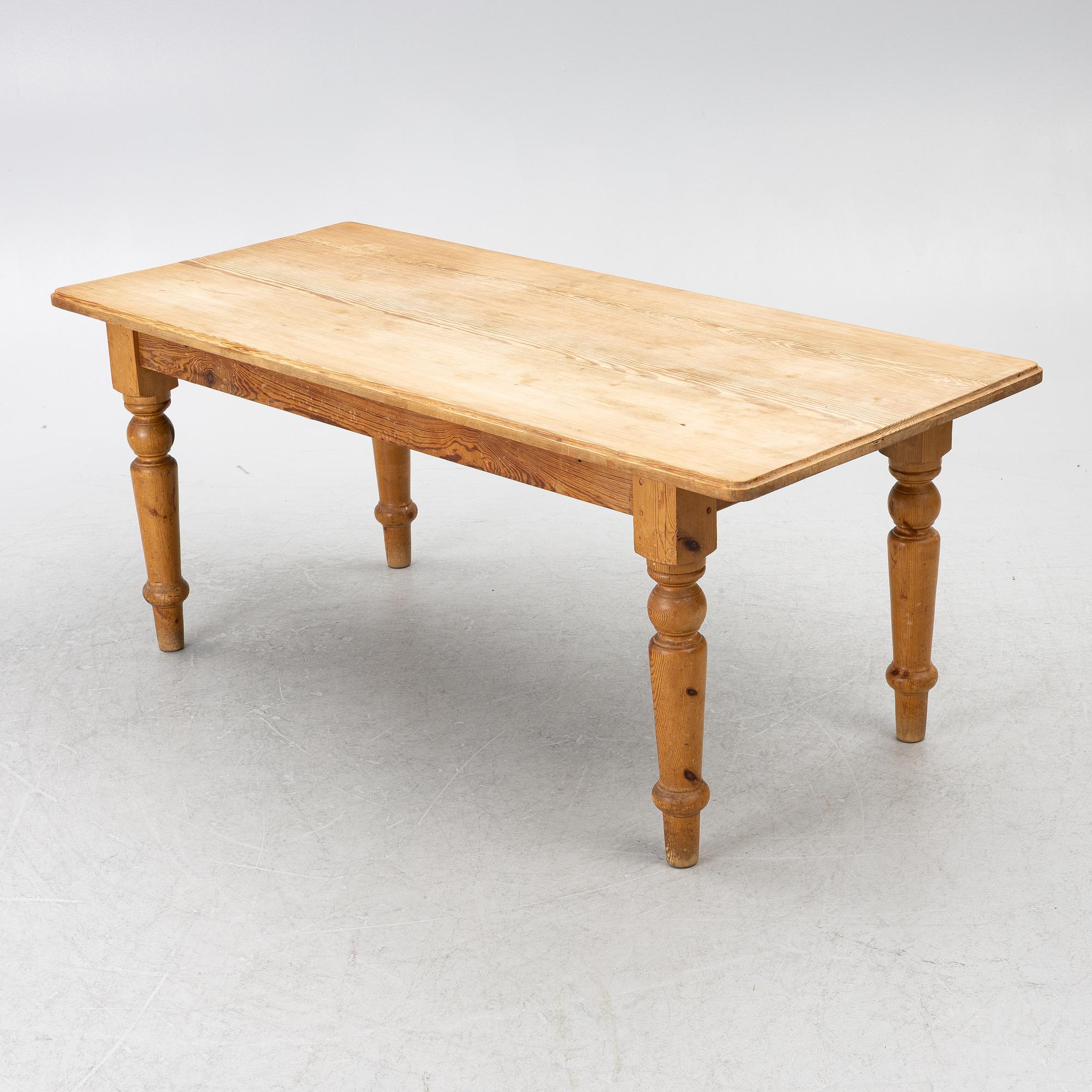 Dining table, late 19th century.