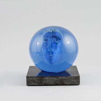 SKULPTUR, glas, Bertil Vallien, Kosta Boda, signerad, 1900-talets slut.