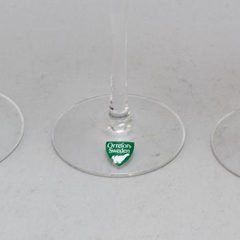 NILS LANDBERG samt MONICA BRATT, glasservisdelar, 43 delar. Orrefors samt Reijmyre.