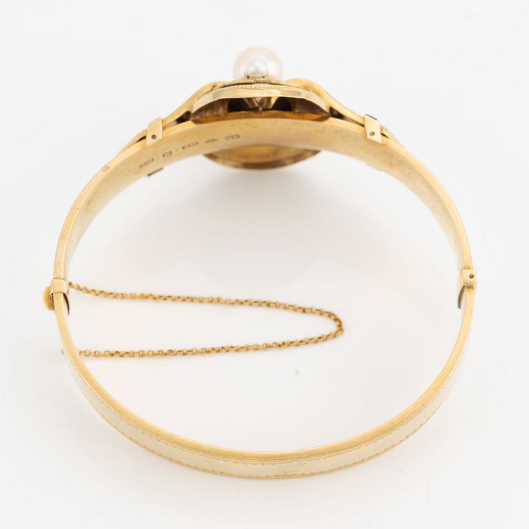 Bangle, 18K gold with pearls, Gustaf Dahlgren, Malmö 1866.