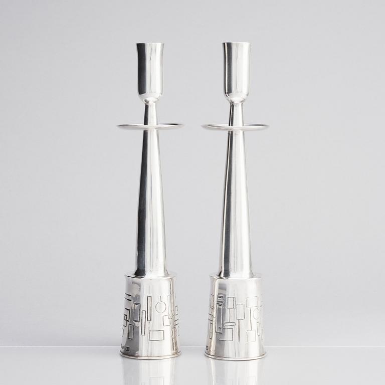 Claës Giertta, a pair of silver candlesticks, Stockholm 1960.