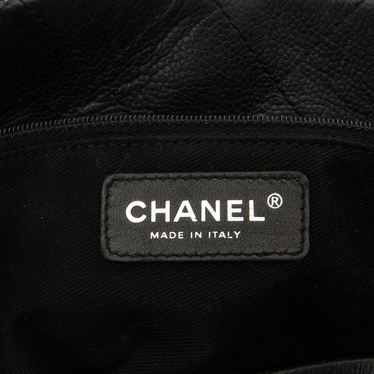 Chanel,.