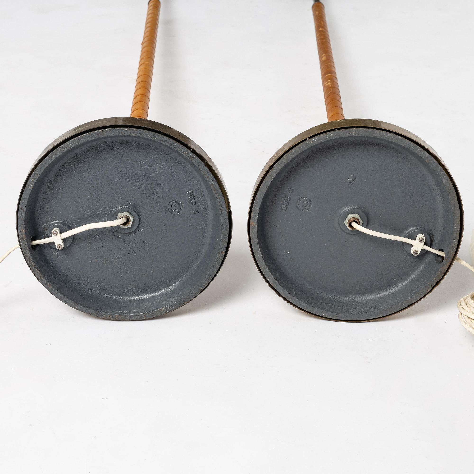 Harald Notini, eller Uno Westerberg, golvlampor, ett par, modell "15750", Arvid Böhlmarks Lampfabrik, Stockholm, 1950-60-tal.