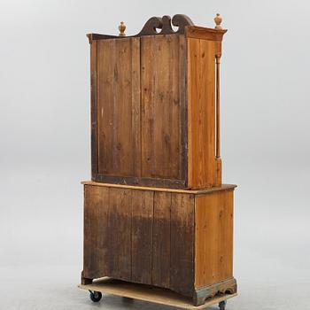 Cabinet, 18th century.