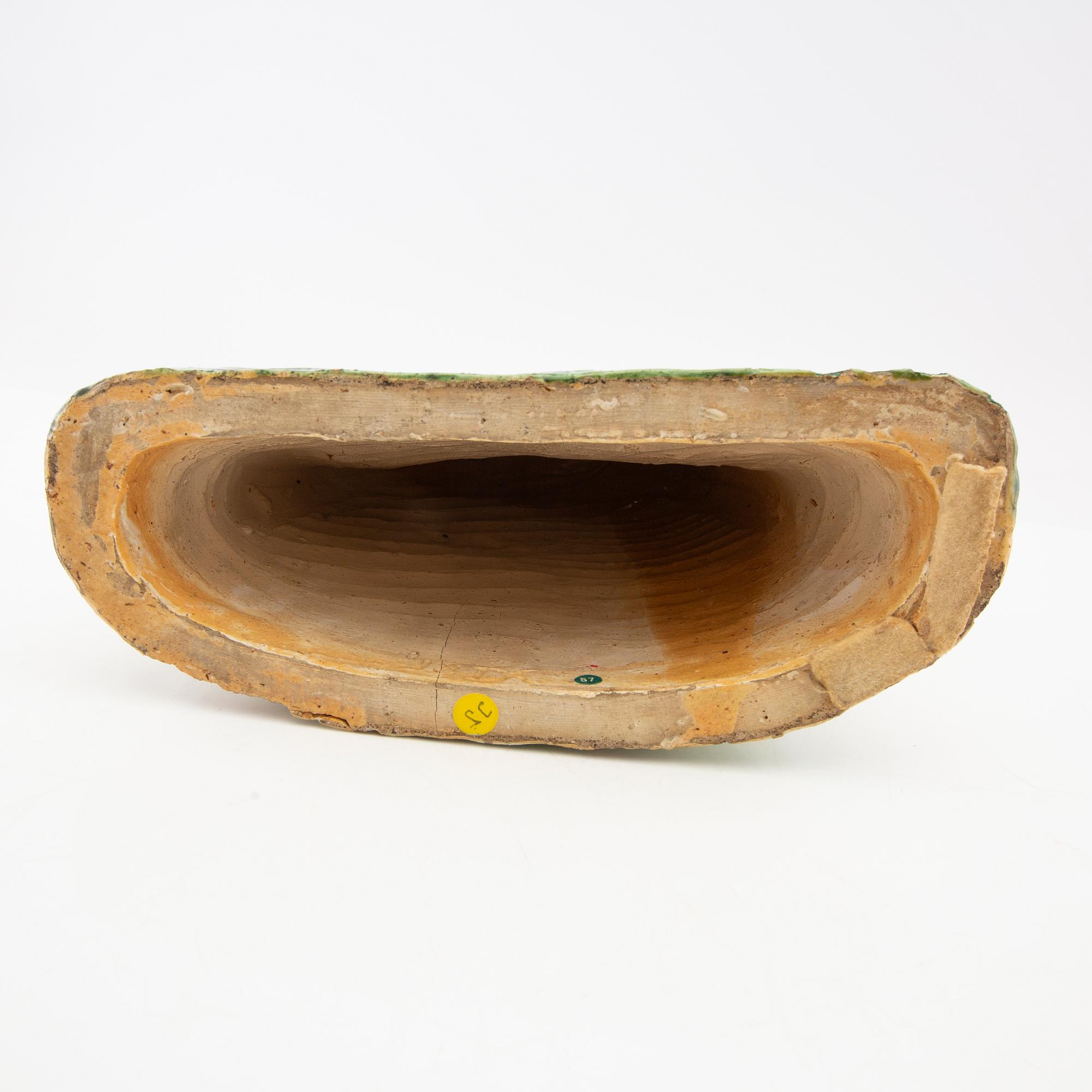 Jais Nielsen, skulptur, keramik. Signerad och otydligt daterad.