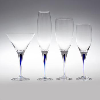 Erika Lagerbielke · GLASSERVIS, 27 st, "Intermezzo", design Erika Lagerbielke. Orrefors, 1900-talets andra hälft.