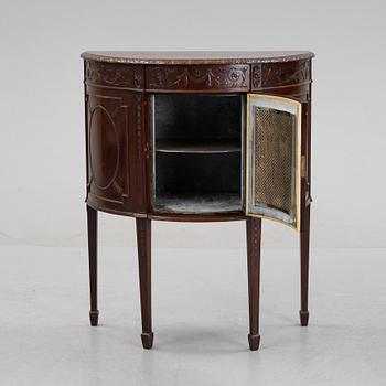 Humidor-skåp Louis XVI-stil, 1900-talets första hälft, NK-verkstäder, Nyköping.