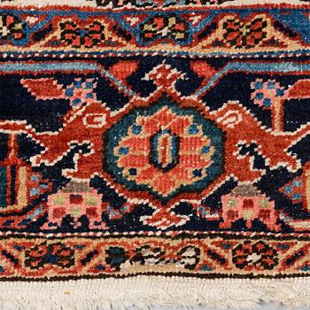 A CARPET, a semi-antique Heriz, ca 356,5-358,5 x 264 cm.