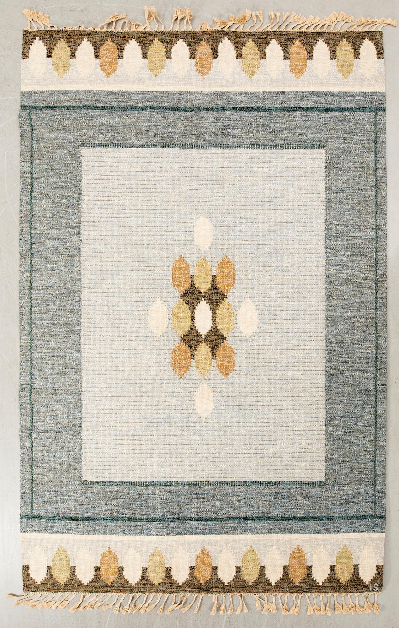 Ingegerd Silow, Rug, flat weave, signed, approximately 304x199 cm.