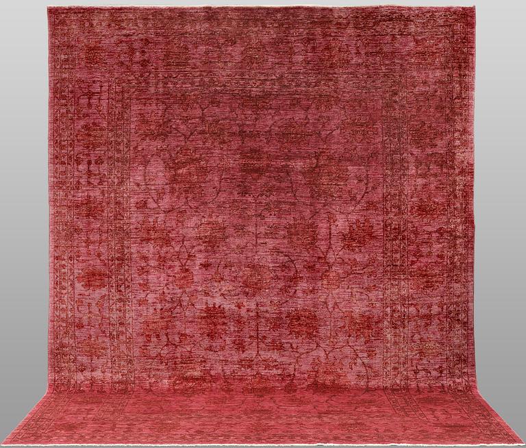 A Zigler Design carpet, 306 x 251 cm.