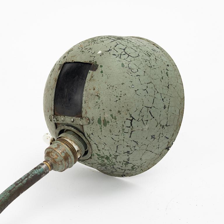 Industrilampa, 1900-talets mitt.