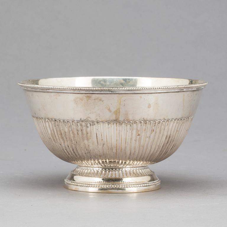 SKÅL, silver 833, Porto, Portugal, 1886-1938. Vikt ca 400 gram.