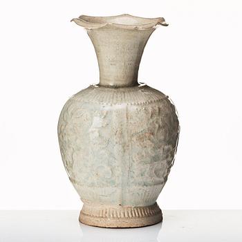 Vas, qinbaiporslin. Yuandynastin (1260-1368).
