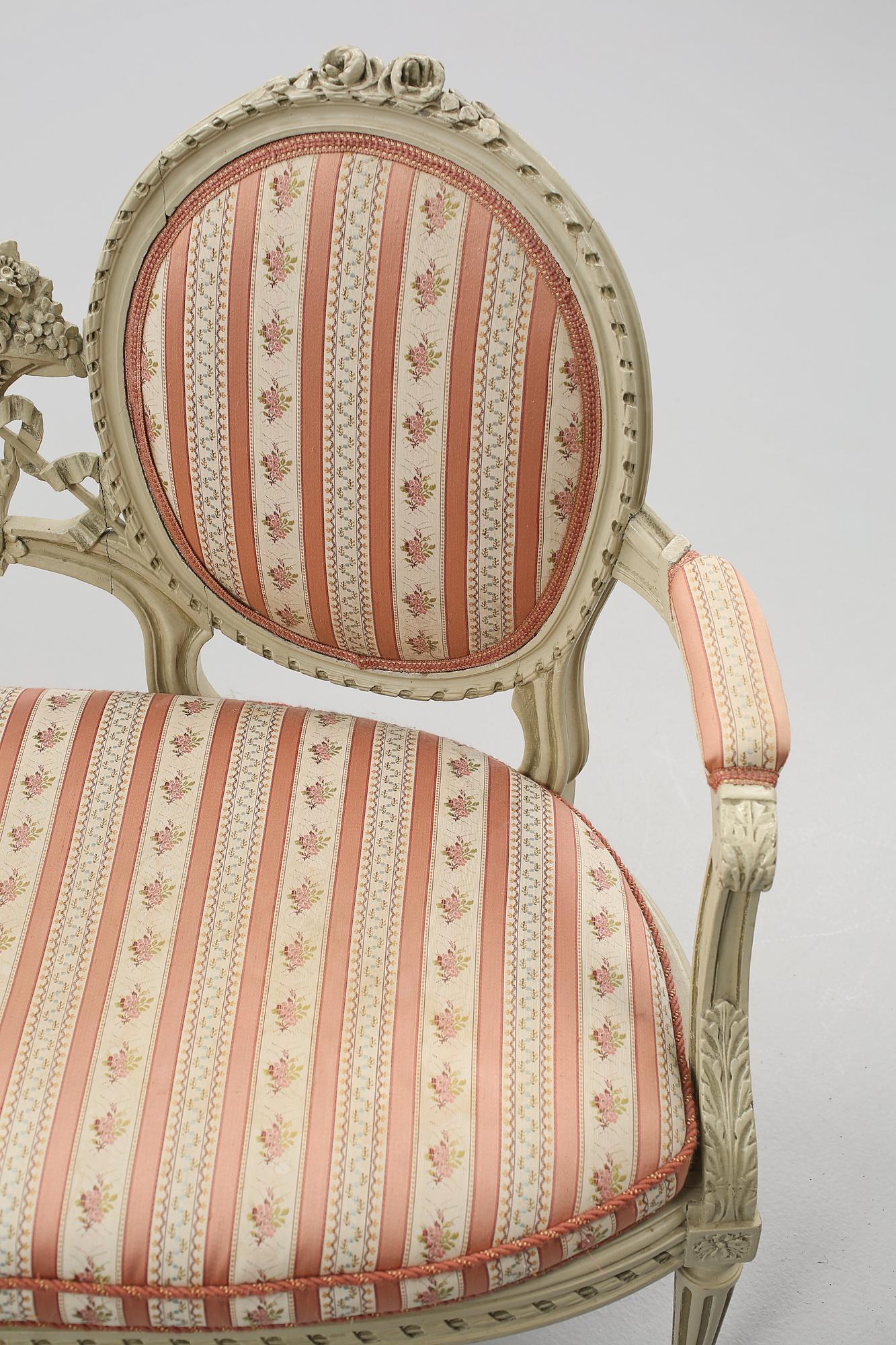 SOFFA, Louis seize-stil, 1900 talets första hälft.