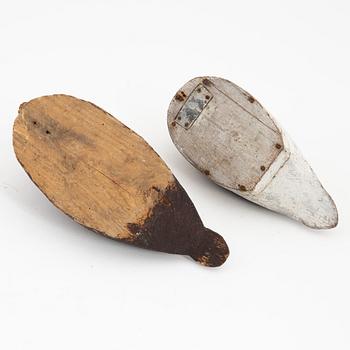 Two wooden decoy ducks, 20th Century.