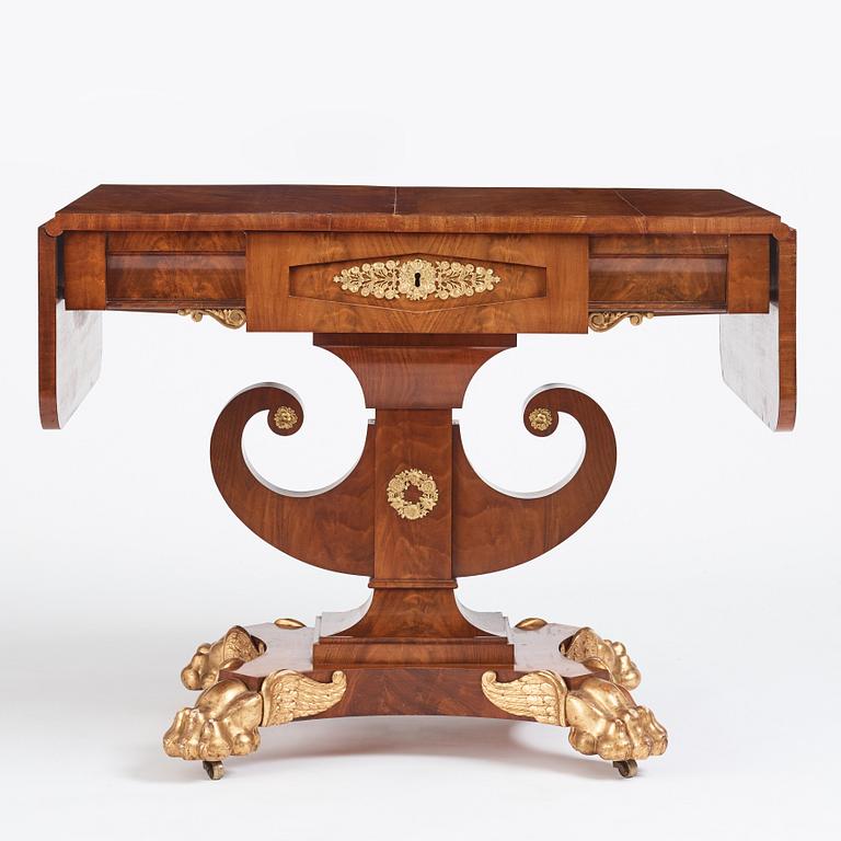 Klaffbord, tillskrivet Johan Öman (mästare i Stockholm 1815-1833), Empire.