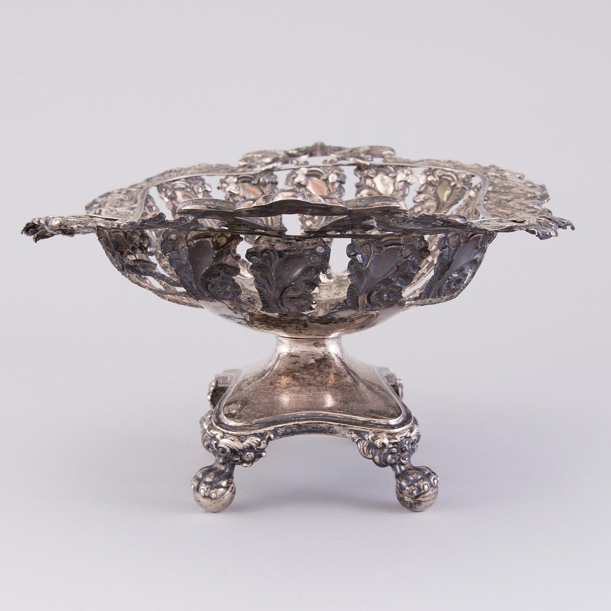 BREAD BASKET, silver, Roland Melin, Helsinki 1852.