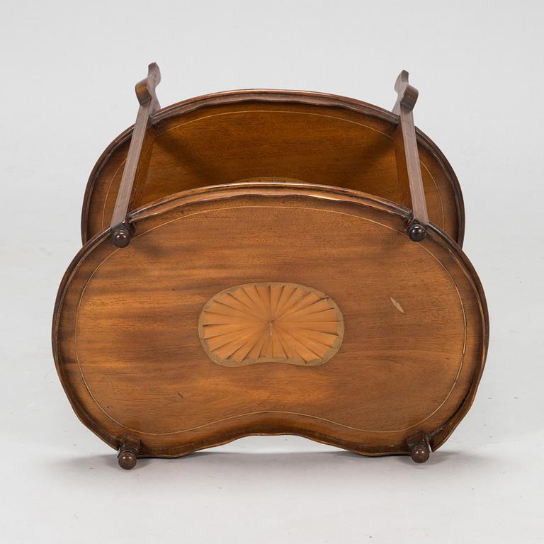 A late 20th century table.