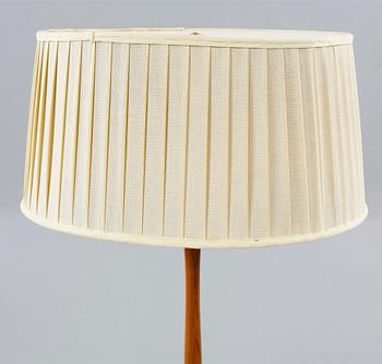 A mid 20th century floor lamp.