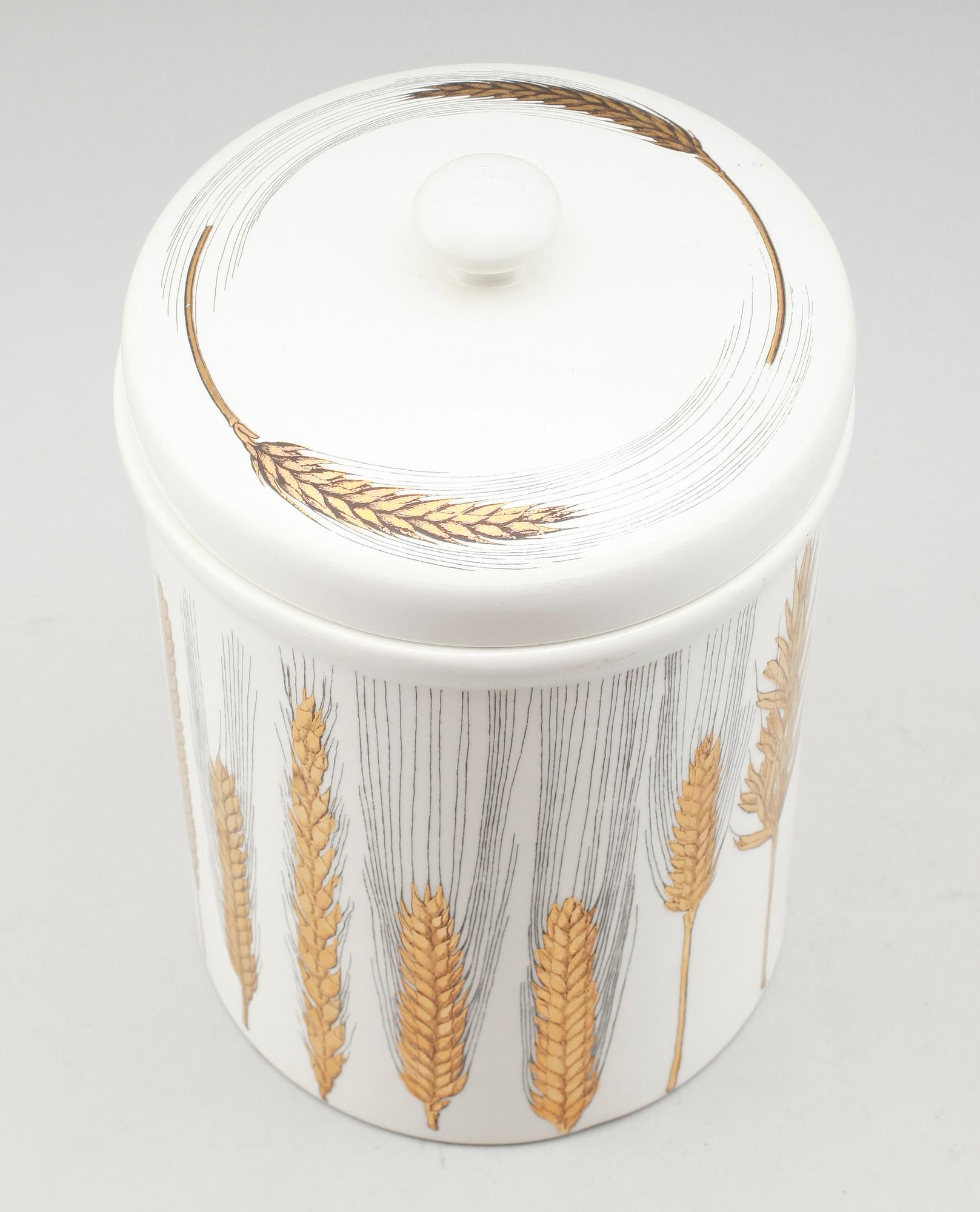 BURK MED LOCK, porslin, Fornasetti, Italien, 1900-talets andra hälft.