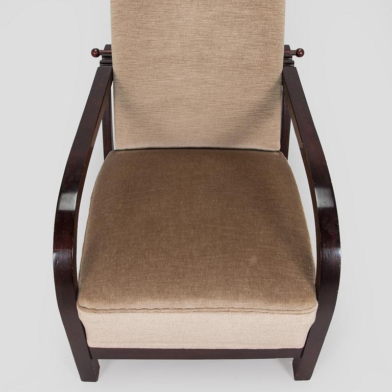Einari Kyöstilä, a "Mainio" armchair for Asko, 1930s-40s.
