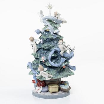 Virginia González, figurine, "Great Christmas tree", Lladró, Spain.