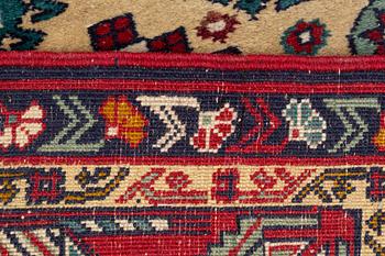 Gallry carpet, ca 310 x 83 cm.