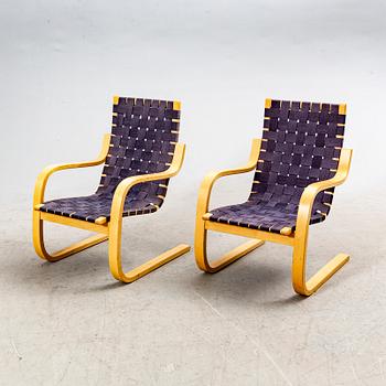 Alvar Aalto, fåtöljer ett par modellnr 406 Finland 2000-tal.