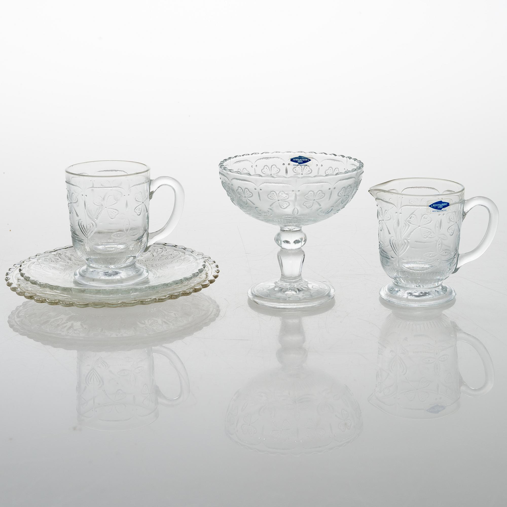 A 26-piece coffee set, "clover" for Nuutajärvi, Finland. 1970's.