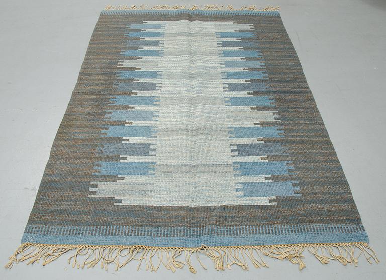 A carpet, flat weave, ca 245 x 154-155 cm, signed ML, Kasthall.