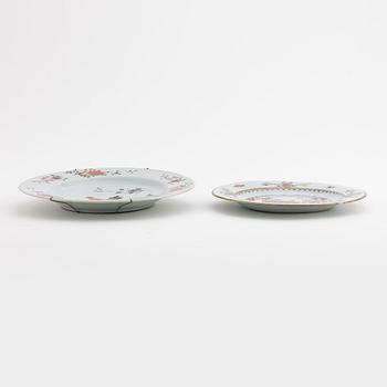 Four famille rose plates (2+2), Qing dynasty, Qianlong (1736-95).