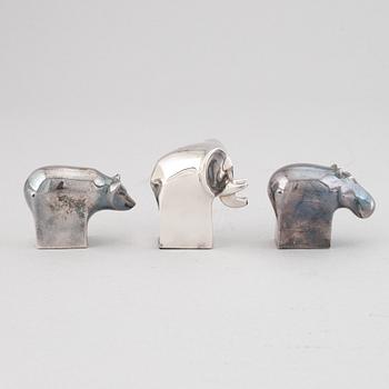 Gunnar Cyrén, three silver plated zinc figurines, Dansk Designs, Japan.