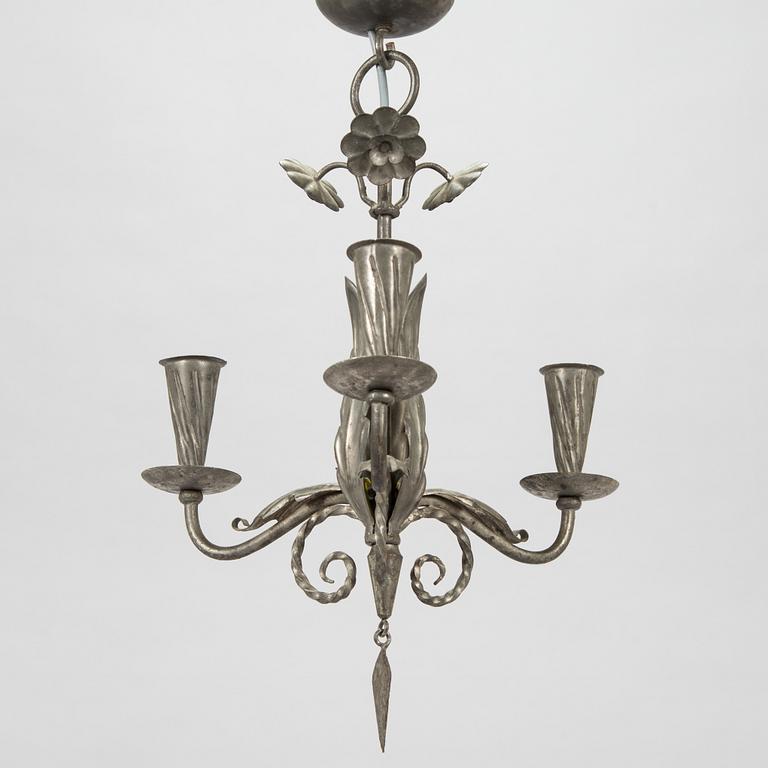 Paavo Tynell, a 1930's 'R1/1701' chandelier for Taito.