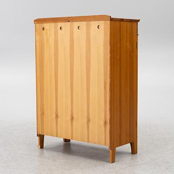Carl Malmsten, a 'Husmorslyan' sideboard.