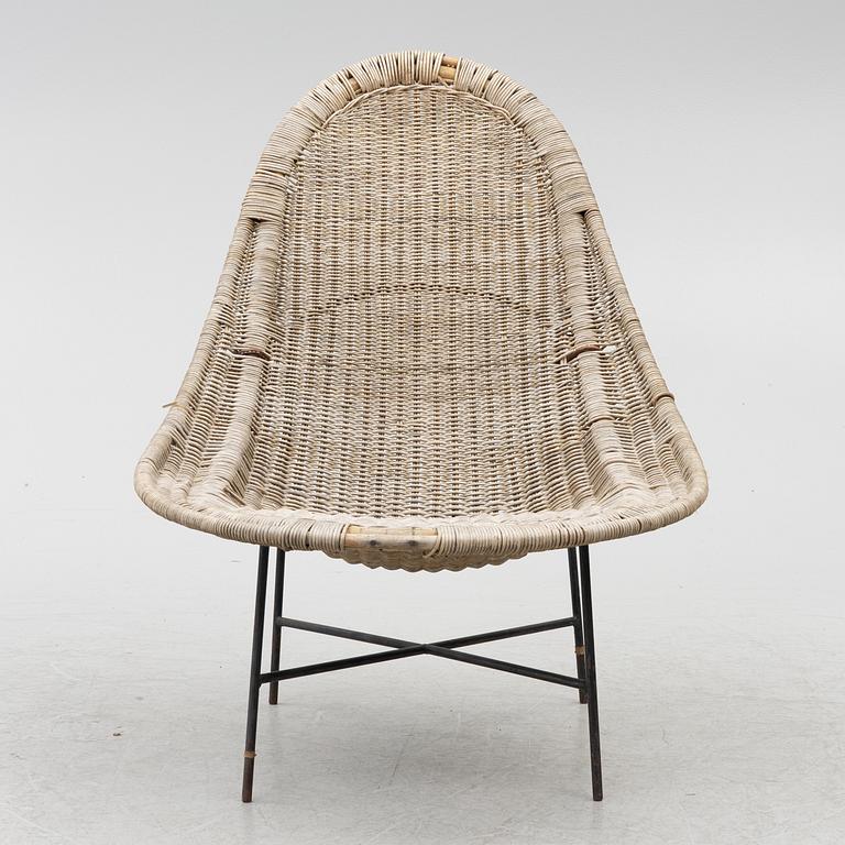 Kerstin Hörlin-Holmquist, An armchair, "Stora Kraal", designed for Nordiska Kompaniet's Triva series in 1952.