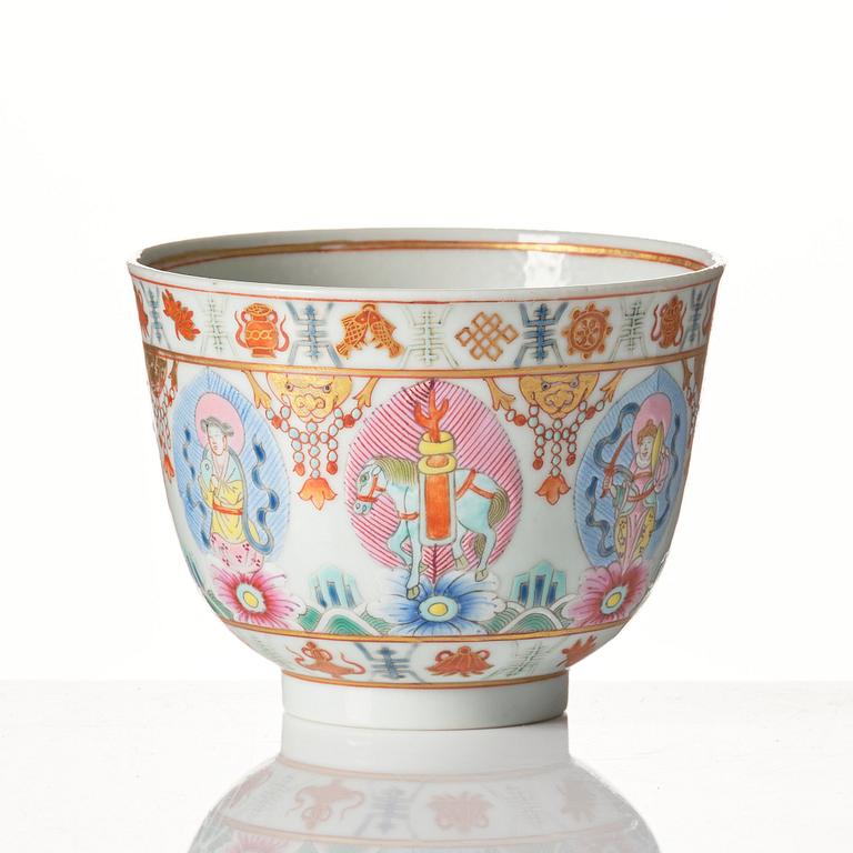 A famille-rose 'baragon tumed' tea bowl, Qing dynasty, Daoguang.