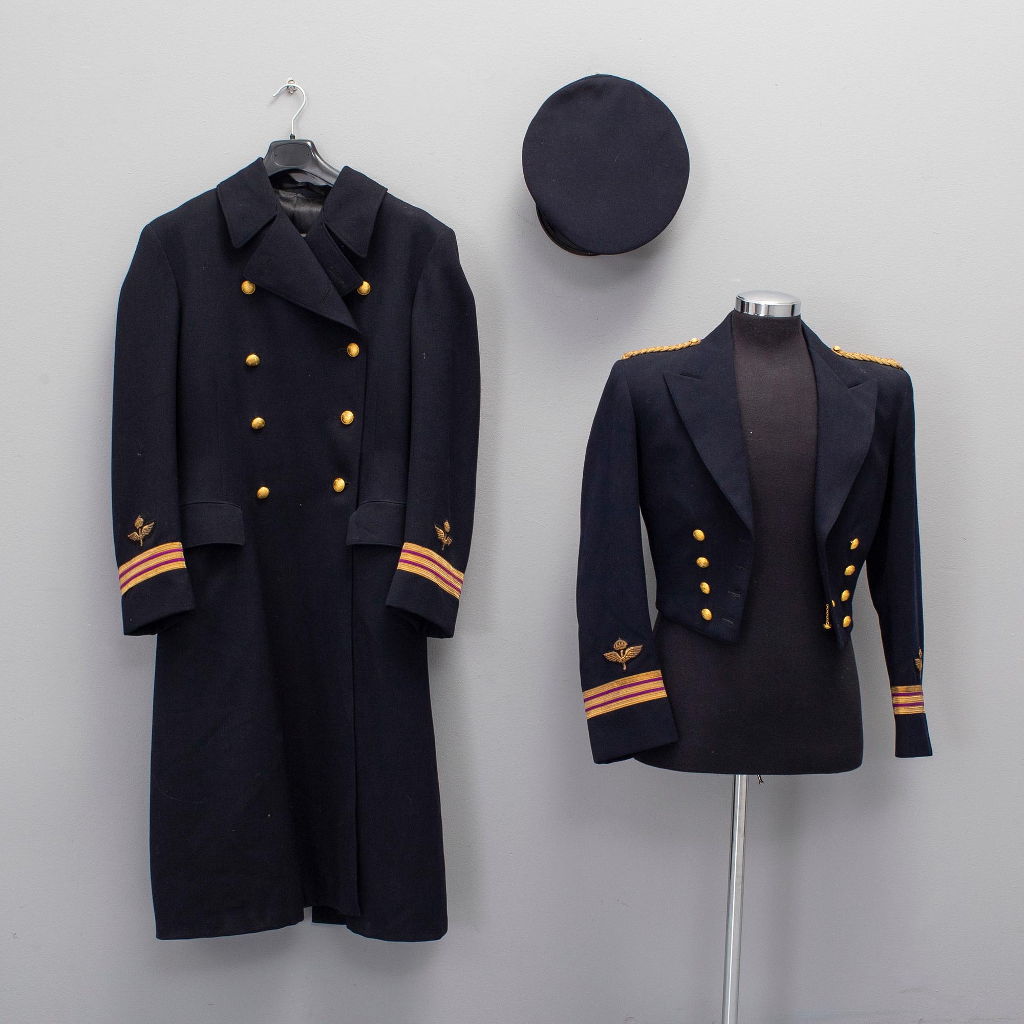 UNIFORMSDELAR svenska, för flygvapenofficer.