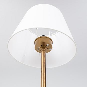 Josef Frank, golvlampa, model 2326, Firma Svenskt Tenn.