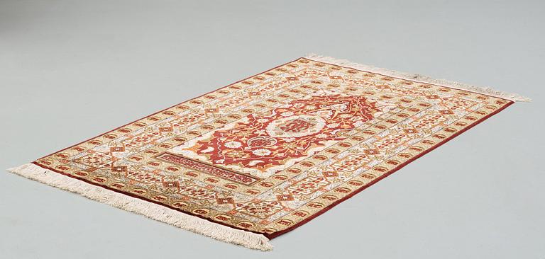 RUG. Old Silk Turkey/Egypt Souf (relief). 186 x 119,5 cm (ca one cm ivory flat weave at each end).