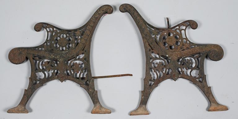SOFFGAVLAR, ett par, gjutjärn, 1900-tal.
