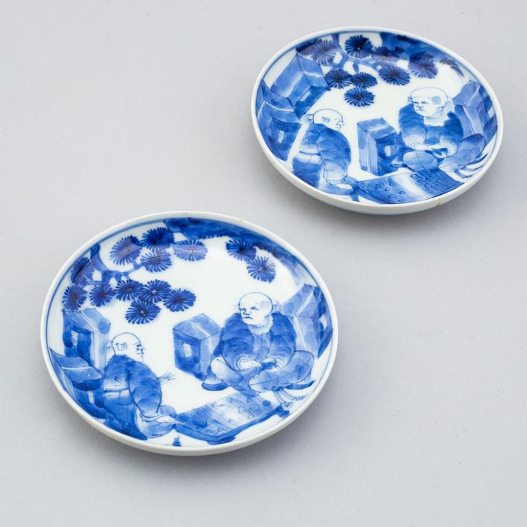 A group of five dishes, Qing dynasty and 20th Century.
