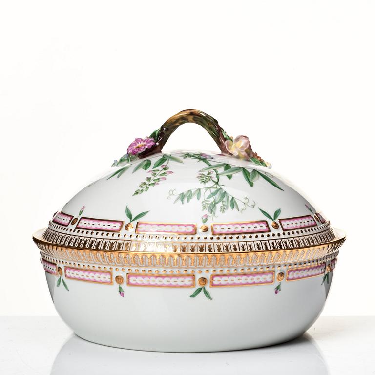 A Royal Copenhagen 'Flora Danica' vegetable tureen with cover, Denmark, 20th Century.