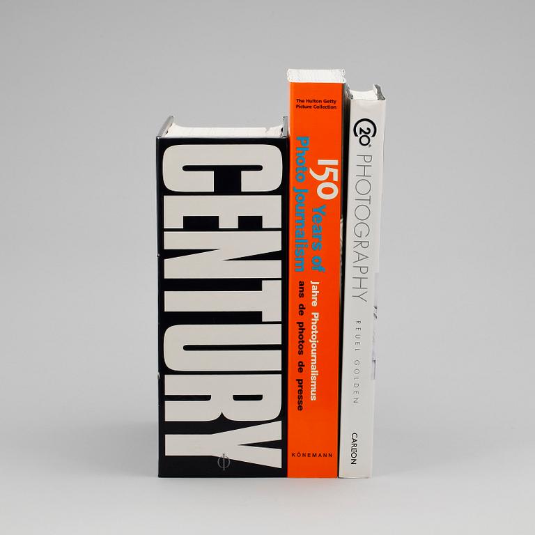 PARTI FOTOLITTERATUR, 3 st, bland annat "CENTURY", Bruce Bernard, Phaidon, 1999.