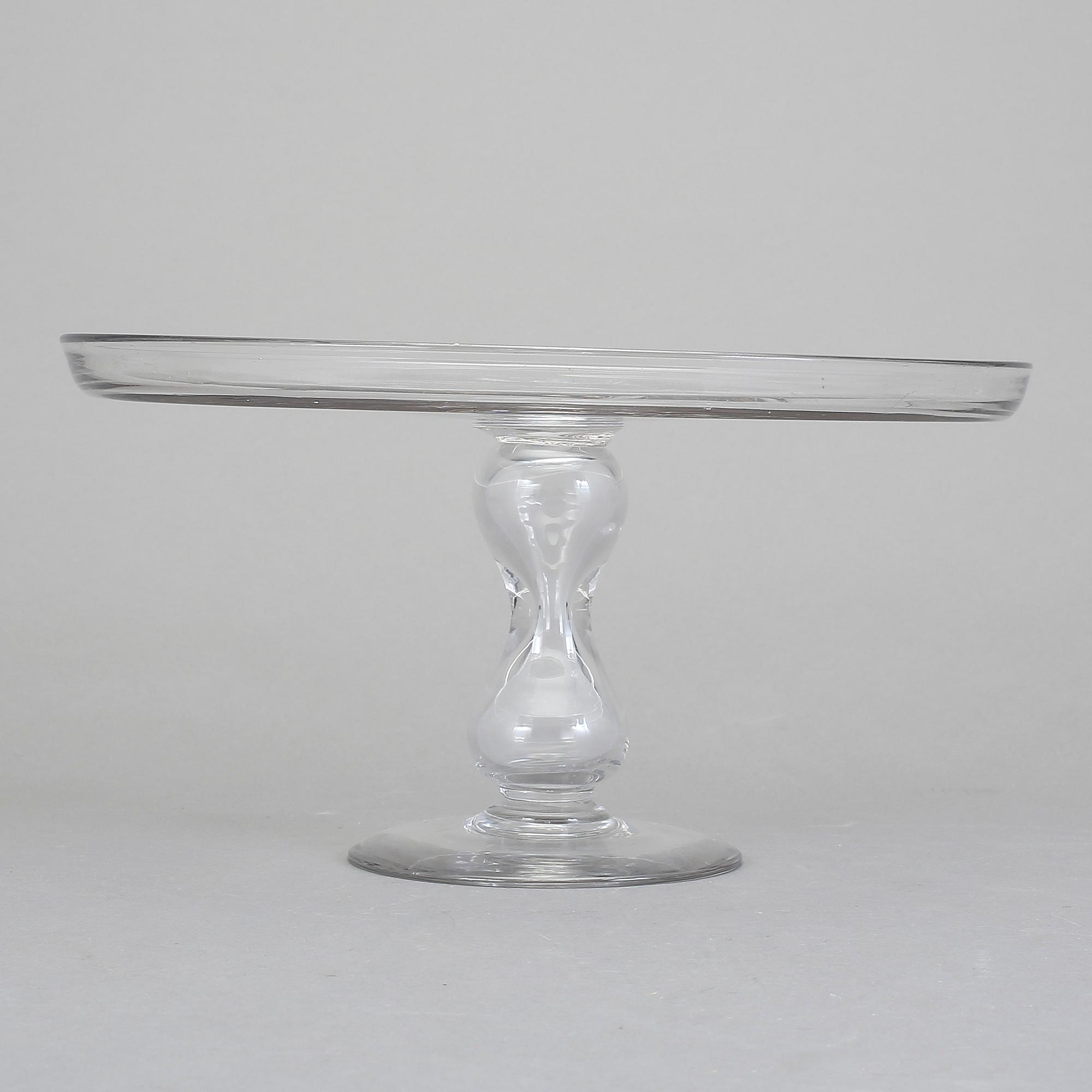 KREDENSFAT / TÅRTFAT, glas, 1900-talets första hälft.