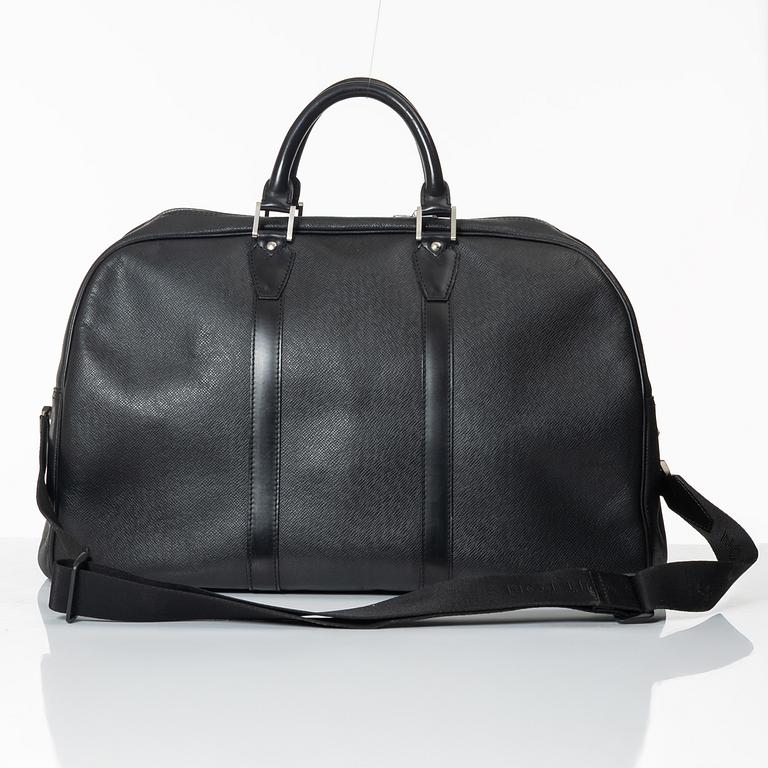 Louis Vuitton, weekendväska, "Taiga Kendall PM".