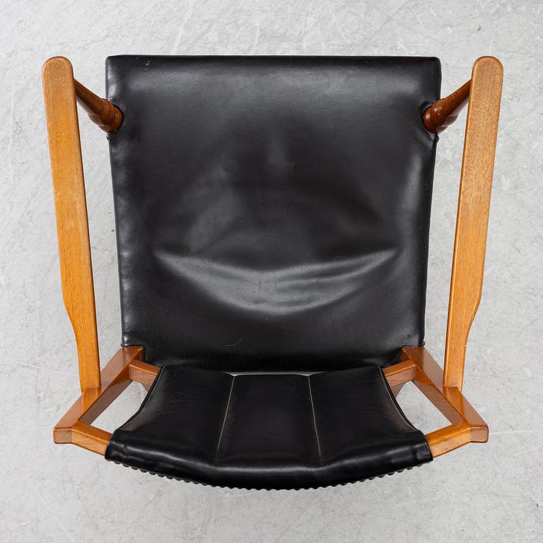 Josef Frank, two armchairs, model B 2067, Svenskt Tenn pre 1985.