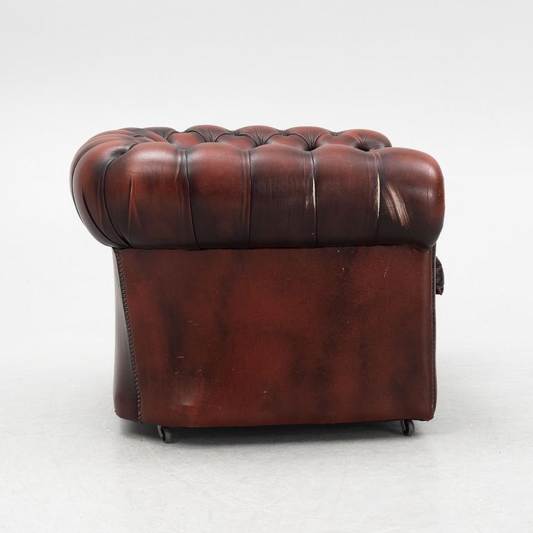 Armchair, Chesterfield model, late 20th century.