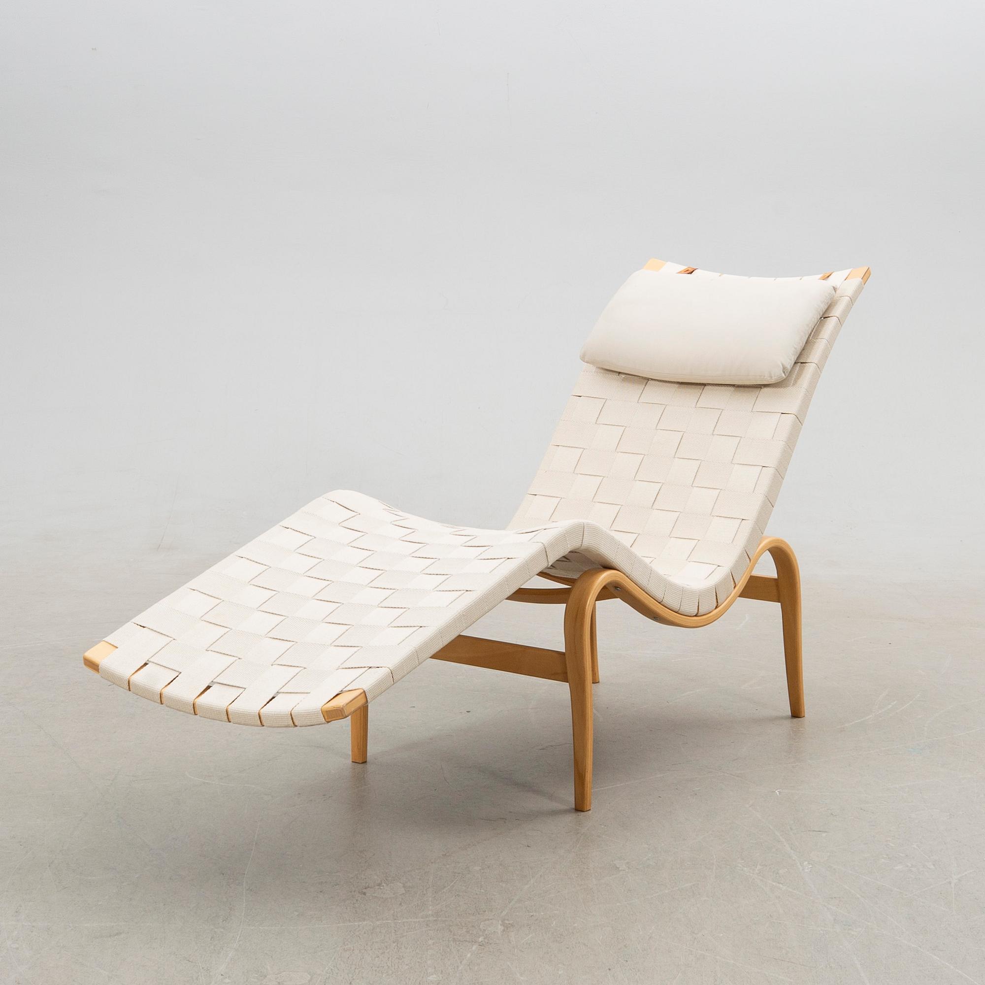 Bruno Mathsson, reclining chair, "Mi 36", Bruno Mathsson International, Värnamo, 2000.