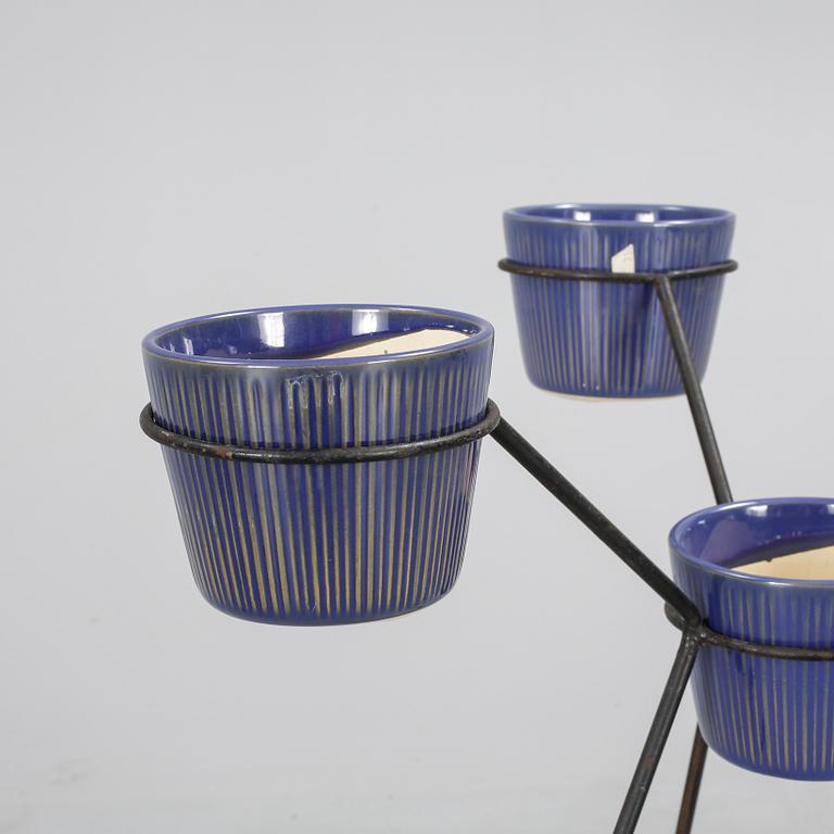 BLOMSTÄLLNINGAR, 2st, med ytterfoder från Upsala Ekeby, 1950/60-tal.