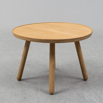 FINN JUHL, soffbord, "Pelican Table", onecollection House of Finn Juhl.